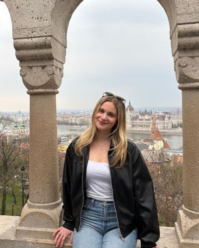 Alyssa smiling